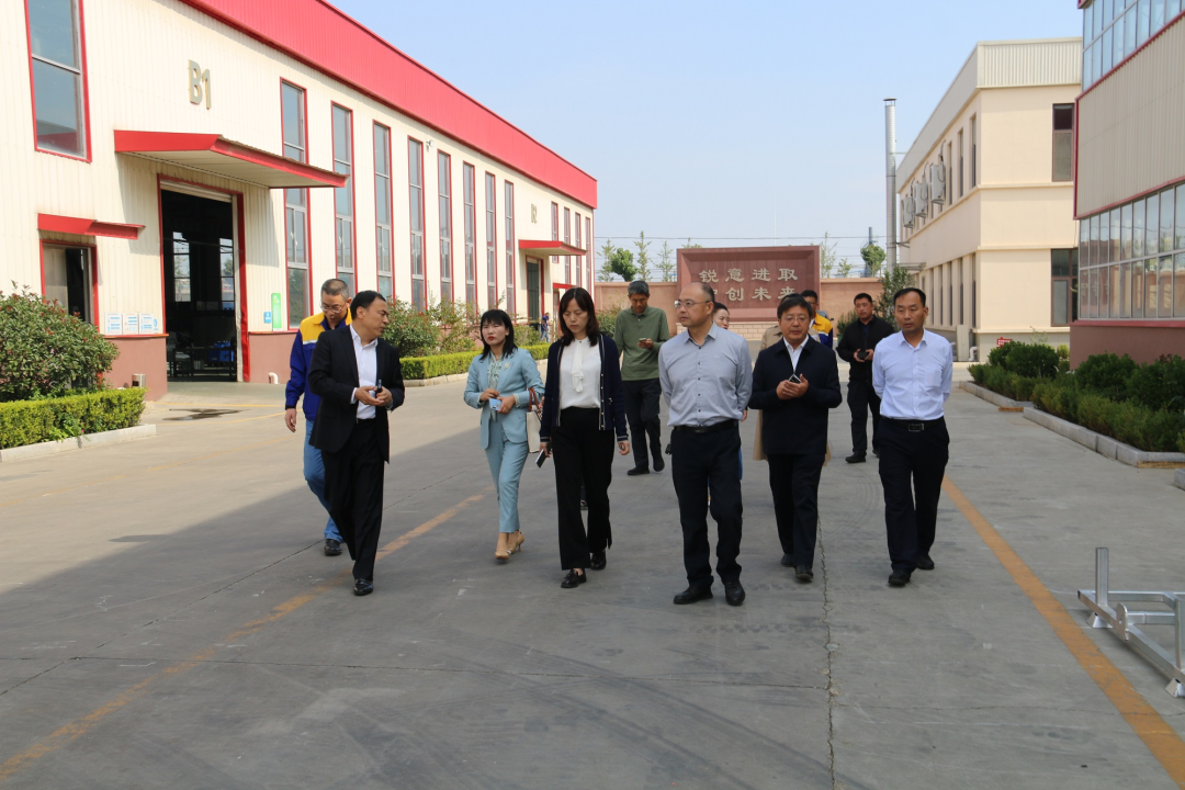 青島市科技局基礎(chǔ)研究處處長李欣一行蒞臨銳智考察指導(dǎo)市重點實驗室建設(shè)工作 青島市科技局基礎(chǔ)研究處處長李欣一行蒞臨銳智考察指導(dǎo)市重點實驗室建設(shè)工作