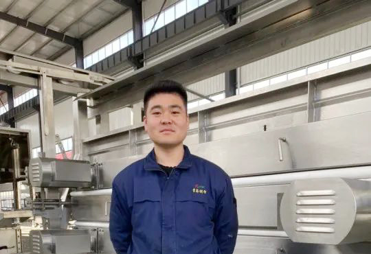 技術標兵 敬業(yè)楷模-李洋